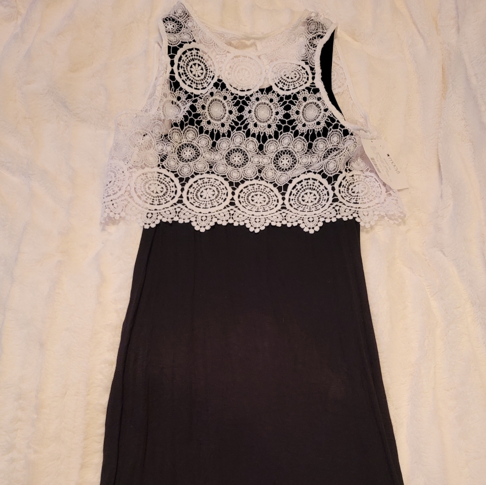Kensie Dress Knee Length